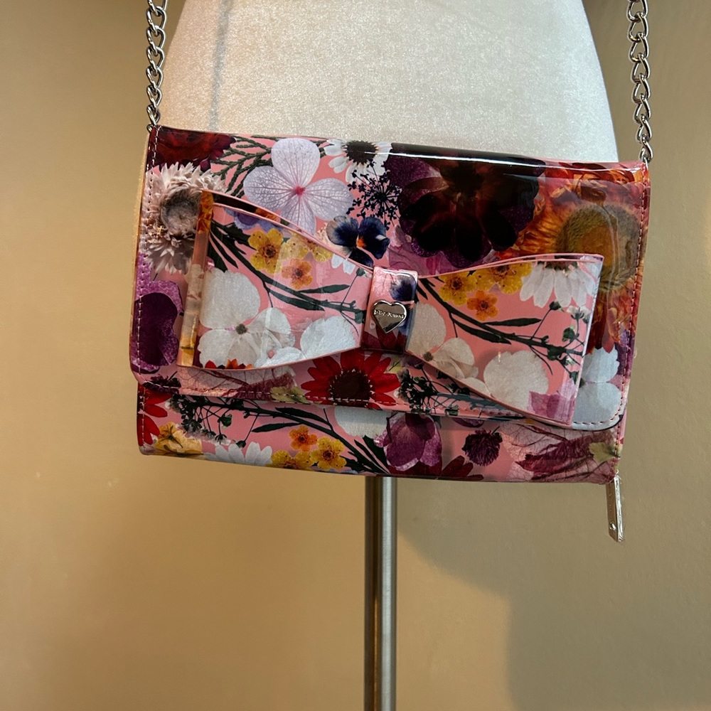 Betsy‎ Johnson Crossbody Bow Bag